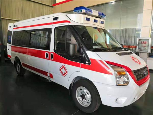 新和县福特V362救护车